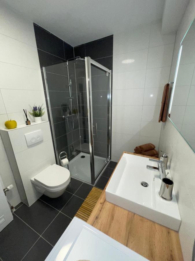 Ferienwohnung Linda Incl Pool, Sauna & Tiefgarage บัดฮาร์ซบวร์ก ภายนอก รูปภาพ